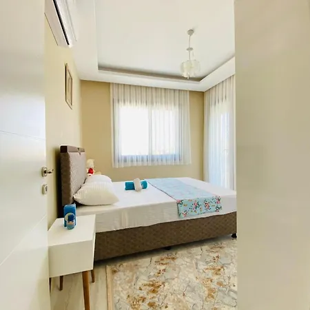 Вилла Ozel Havuzlu F Celik Villalari