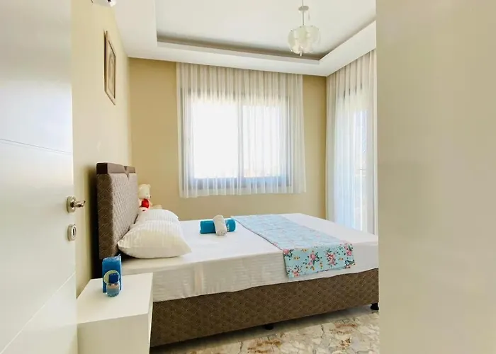 Vila Ozel Havuzlu F Celik Villalari